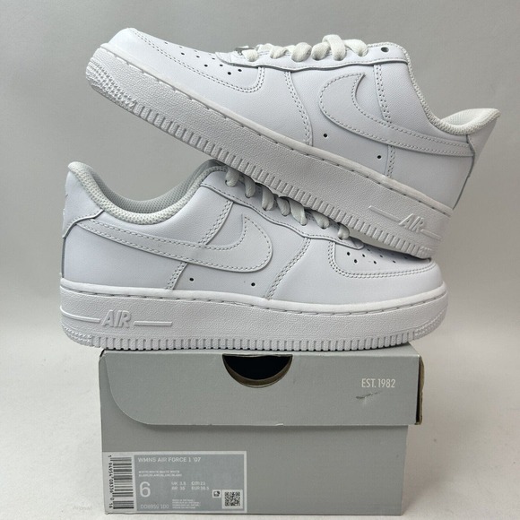 Nike Shoes Air Force 1 Low 07’ “Triple White" 2024 - Picture 1 of 5